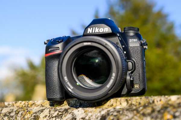 Nikon D780 Body - короткий, но максимально информативный обзор. Для большего удобства, добавлены характеристики, отзывы и видео.
